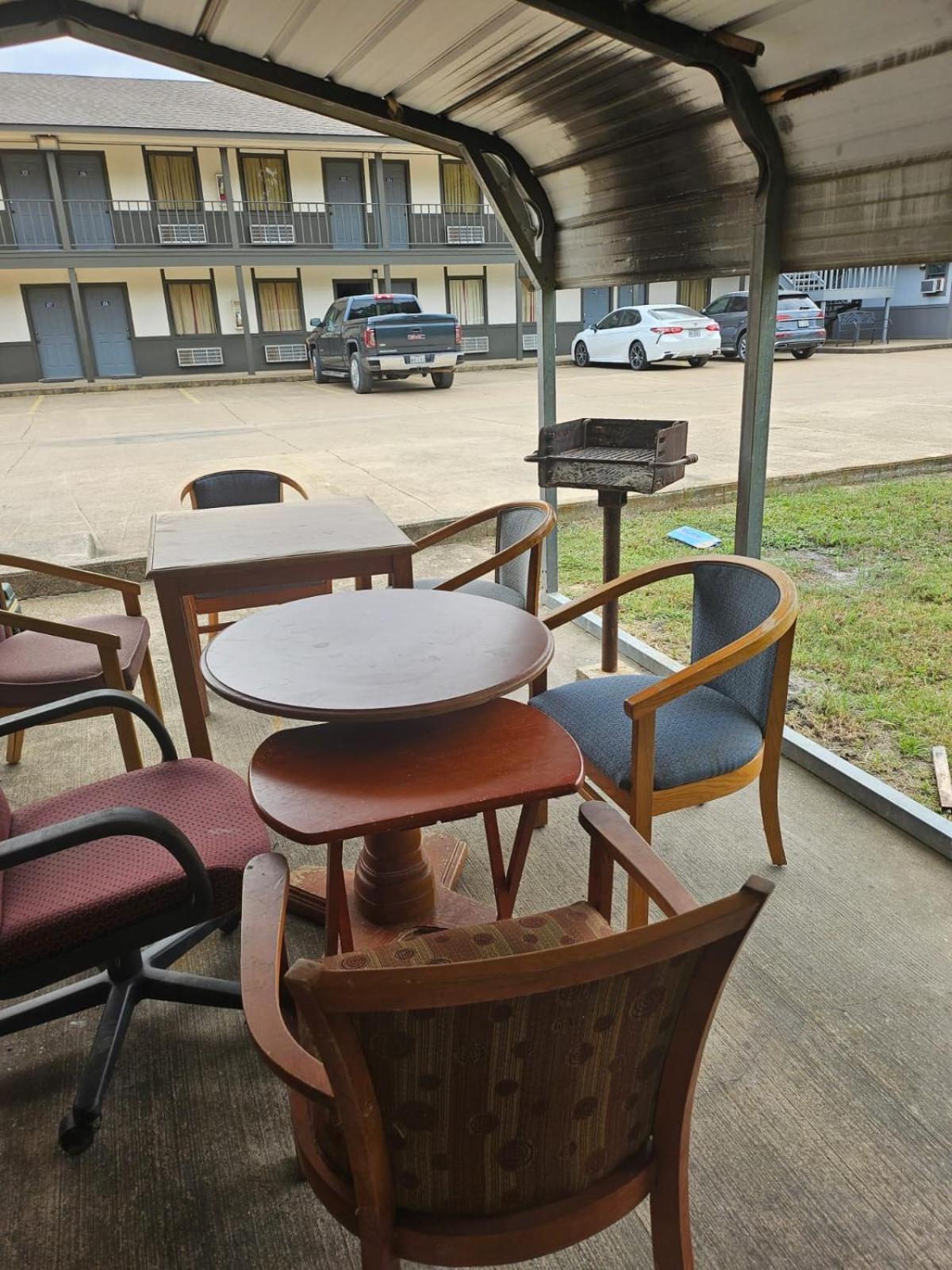 Regency Inn Jewett Exteriör bild