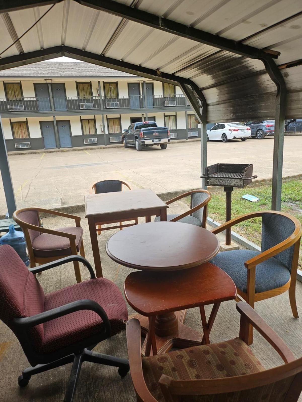 Regency Inn Jewett Exteriör bild
