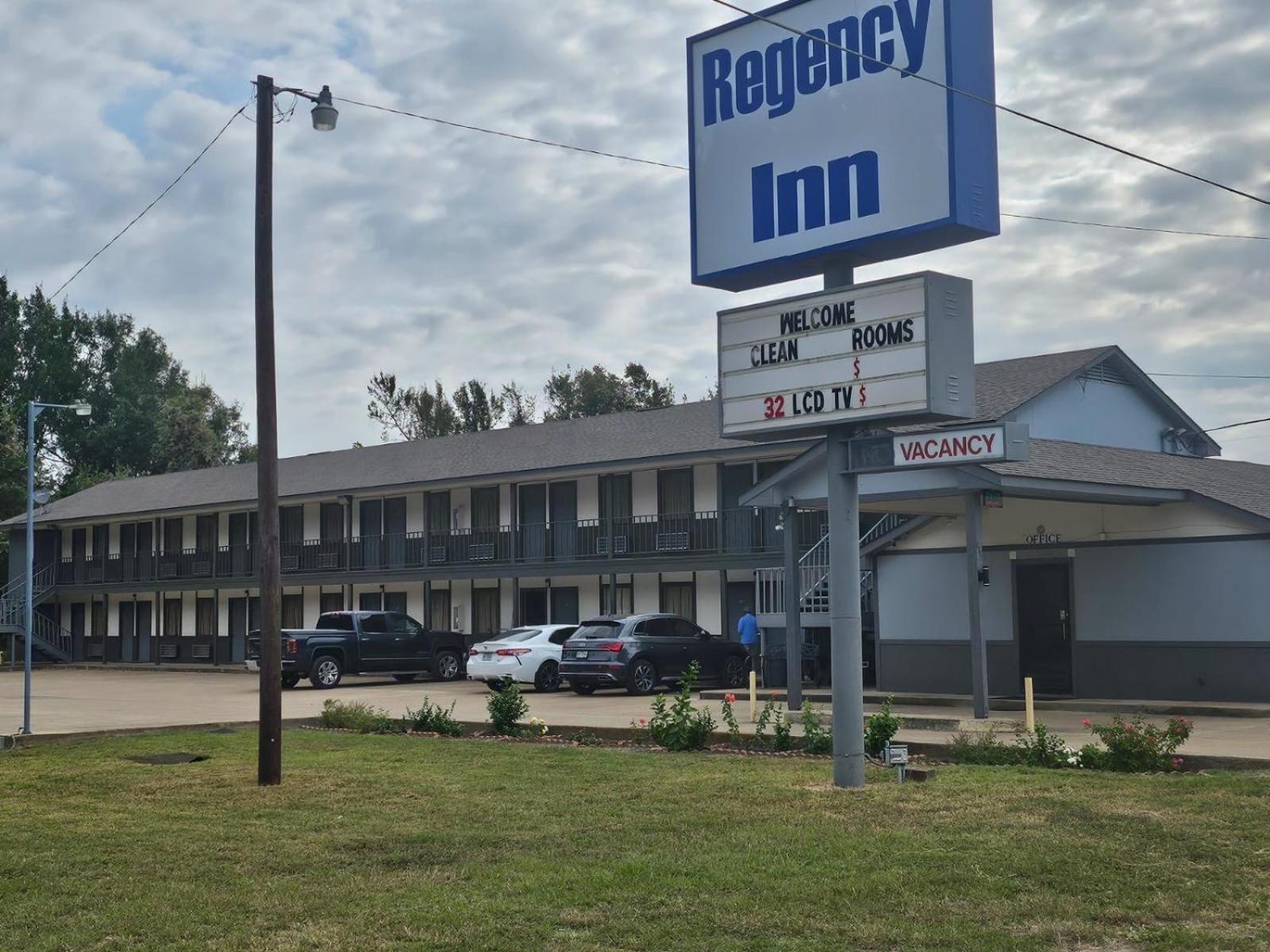 Regency Inn Jewett Exteriör bild